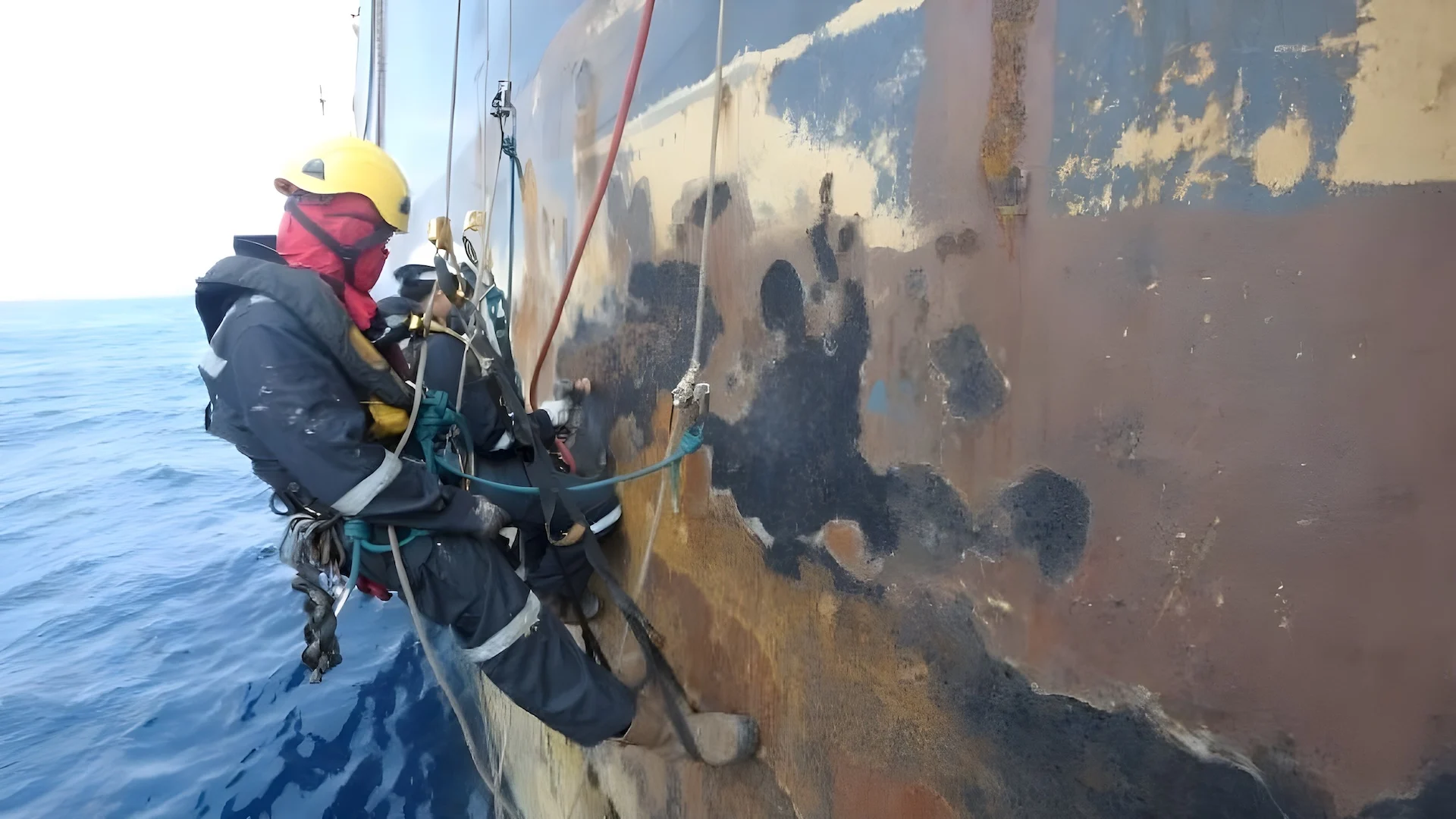 DEXON ร่วมภารกิจตรวจสอบเรือ ขนส่งน้ำมันก่อนส่งมอบ