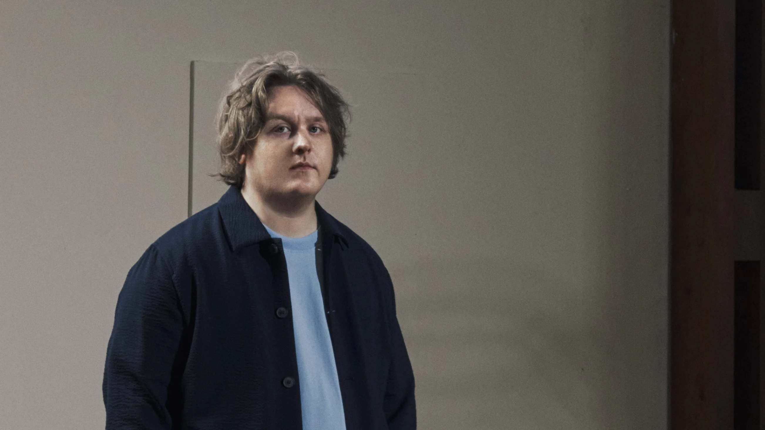 Lewis Capaldi ปล่อยเพลงเพราะต่อเนื่องกับ “Almost” แนวป็อปบัลลาดสุดซึ้ง เตรียมปล่อยอีพี Survive ที่ทุกคนรอคอย 14 พ.ย. นี้
