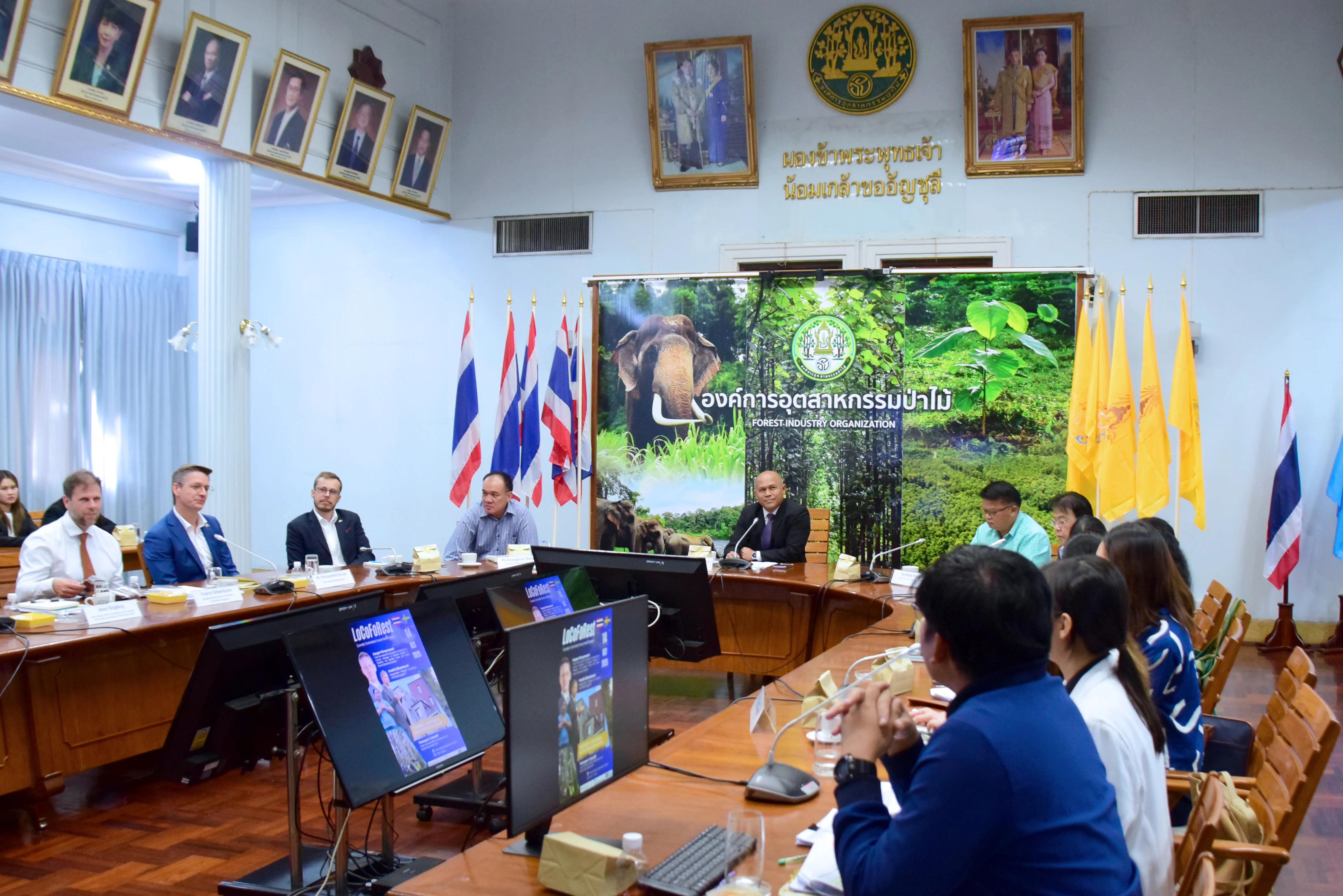 อ.อ.ป. ให้การต้อนรับผู้เชี่ยวชาญจากสวีเดน พร้อมเปิดบ้านให้ผู้เข้าร่วมโครงการ LoCoFoRest ของประเทศไทย ร่วม Workshop ก่อนลงพื้นที่ศึกษาดูงาน