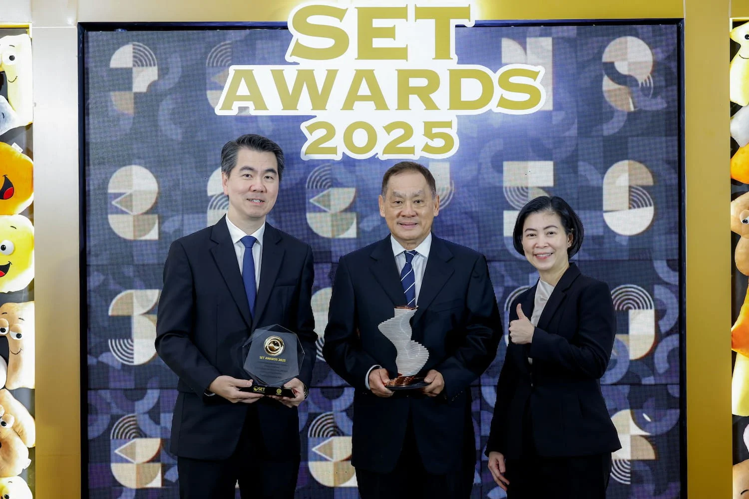 โรงพยาบาลพระรามเก้า คว้า 2 รางวัล SET AWARDS 2025 สะท้อนการดำเนินธุรกิจอย่างยั่งยืน